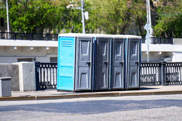 Best Porta potty rental near me  in Carthage, IL